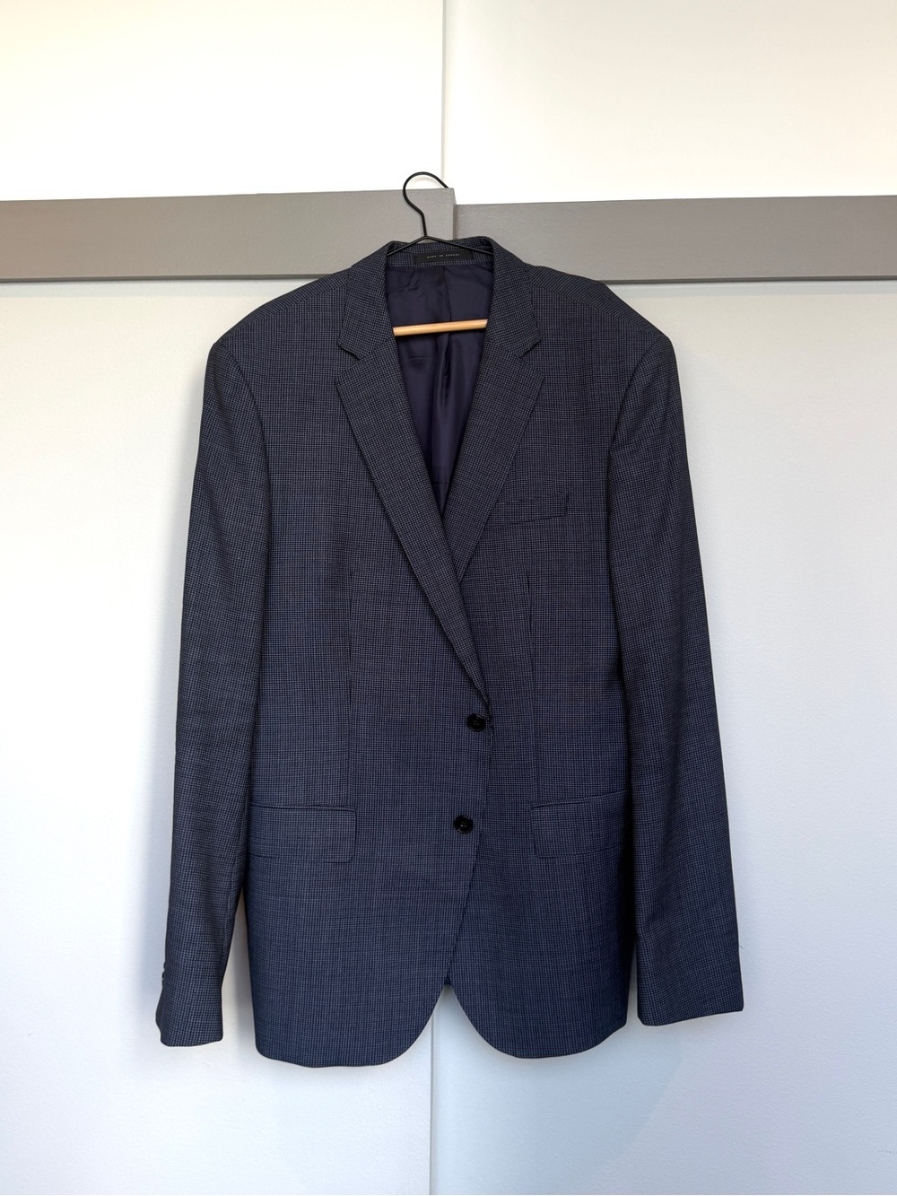 Hugo Boss Blue Micro Check Sport Coat Blazer Large 42R